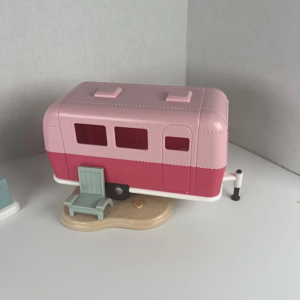 Crescent Retro Motel and Pink Camper Trailer‎ Toy Set Target Exclusive